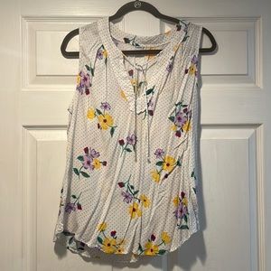 White tank blouse with floral design